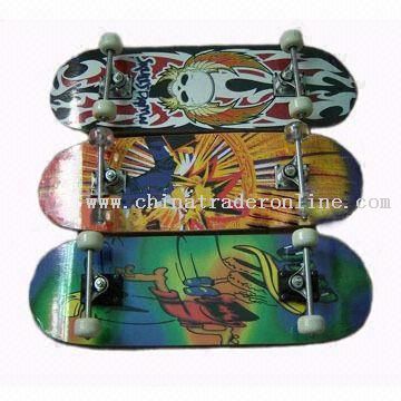 Skateboard with Extreme Rockered Rails from China
